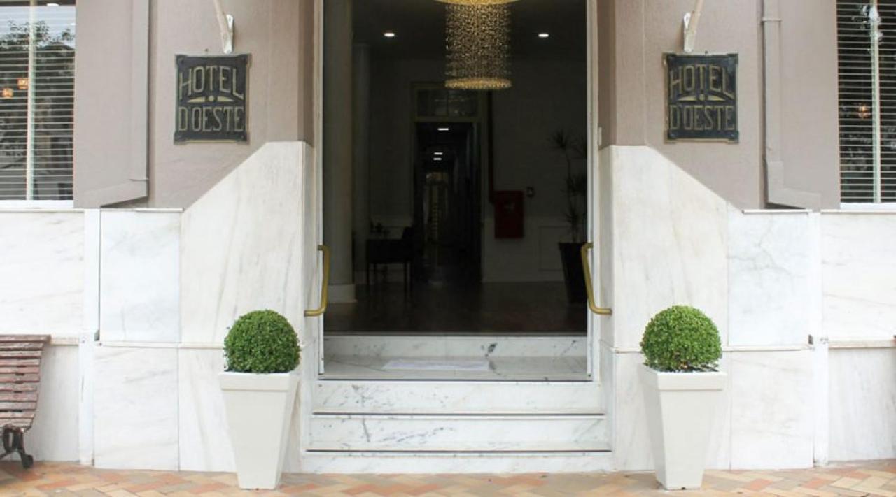 Mova Hotel D'Oeste - Localizado Em Frente A Praca Principal Da Cidade, Na Area Central - Pe Na Praca Poços de Caldas Exteriér fotografie